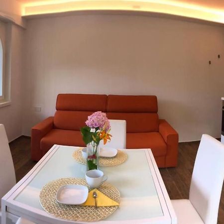 Wind Rose Apartments 2 Torbole Sul Garda Zewnętrze zdjęcie