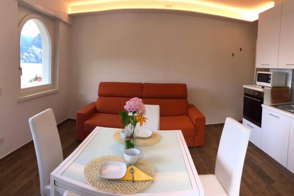Wind Rose Apartments 2 Torbole Sul Garda Zewnętrze zdjęcie