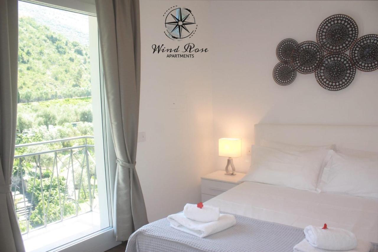 Wind Rose Apartments 2 Torbole Sul Garda Zewnętrze zdjęcie